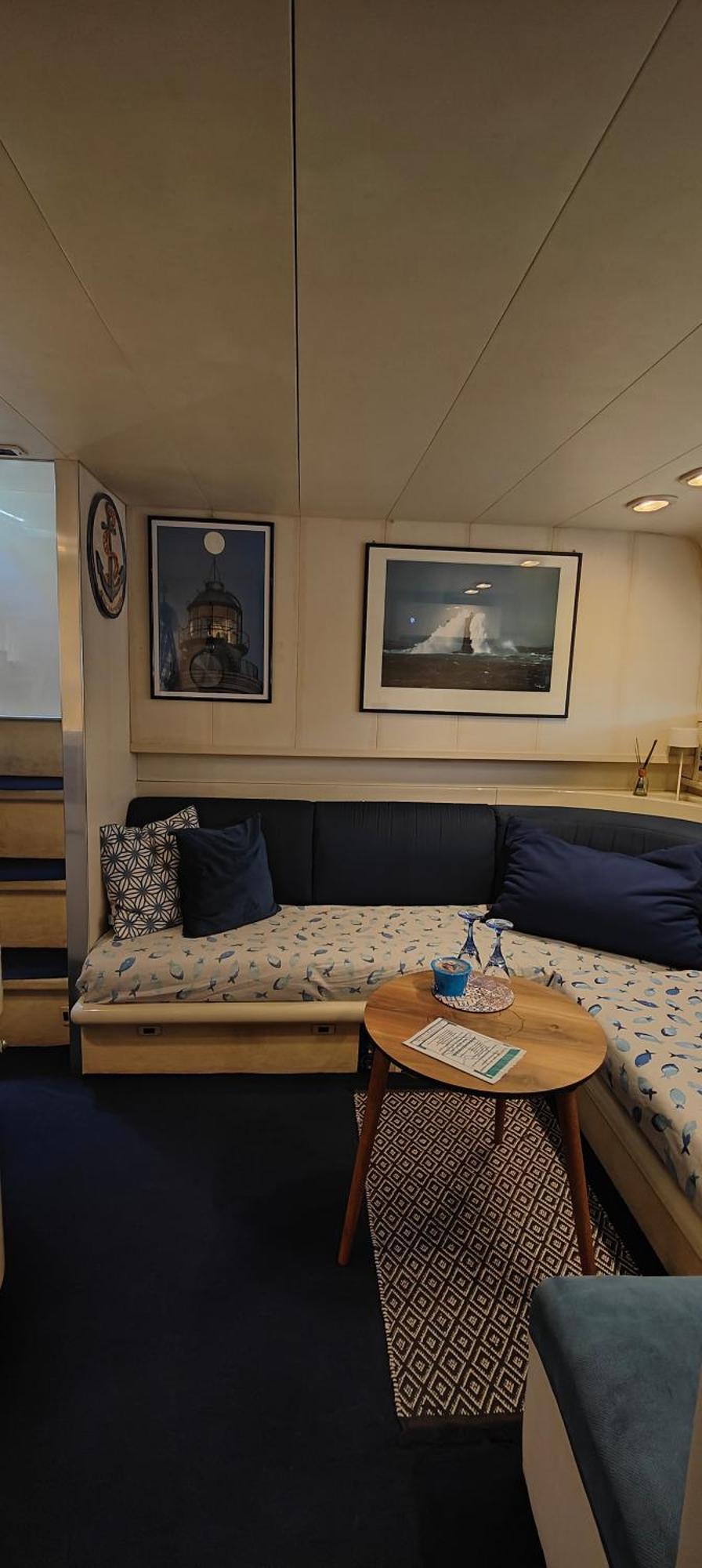 Desire Charming House Boat Hotel en barco Palermo
